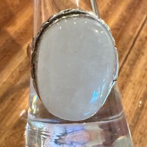 2118 Elegant White Moonstone Oval Ring